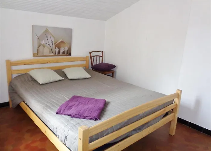 Appartement T2 Avec Terrasse, Clim Et Parking A 200M De La Plage - Fr-1-388-114