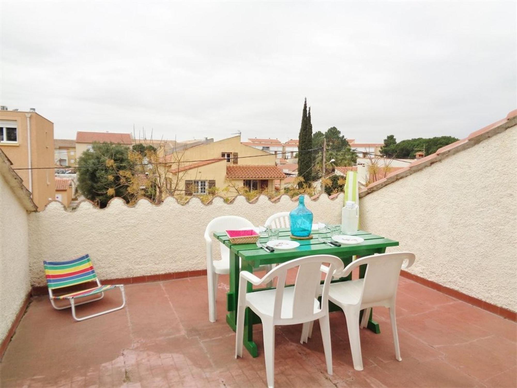 Appartement T2 Avec Terrasse, Clim Et Parking A 200M De La Plage - Fr-1-388-114